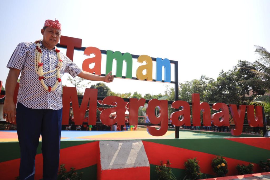 taman fasilitas ekasi c1f9cf49-c810-45fe-8ab7-34ecebacc330